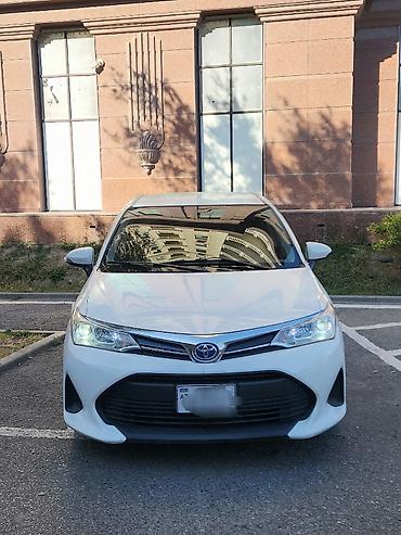Toyota: Toyota Corolla: 1.5 l | 2019 il Sedan — 5