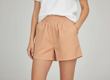 stradivarius spodnie dla wysokich: In The Style, Szorty damskie, rozmiar M