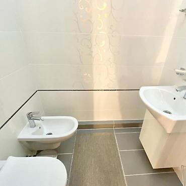 Долгосрочная аренда квартир: 3 комнаты, Агентство недвижимости, Без подселения, С мебелью полностью — 14