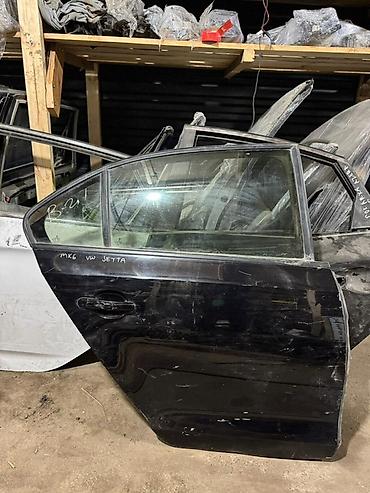 kuzu: Sağ arxa, Volkswagen Jetta — 1