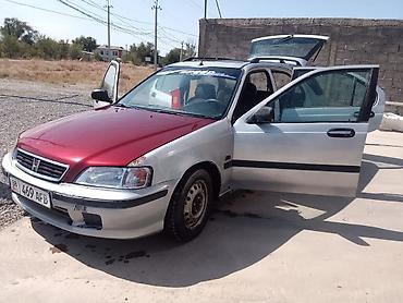 2 8: Honda Orthia: 1998 г., 1.8 л, Автомат, Бензин, Универсал — 3