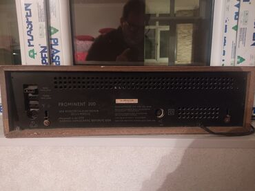 Əntiq radio: Priyomnik (Radioqəbul edici) Satılır. Heç bir problemi yoxdur. 100 — 12