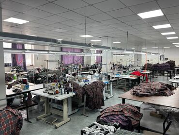 Цеха, заводы, фабрики: Продаю Цех, Действующий, 2700 м²
