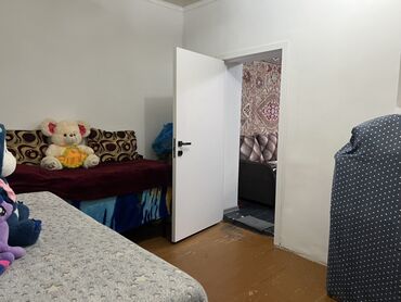 Долгосрочная аренда комнат: 🏡 Продаётся дом барачного типа в г. Кант 📍 ул. Гагарина, 3 Дом тёплый — 7