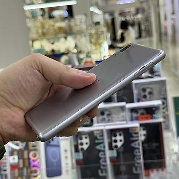 Sony: Sony Xperia L3, Б/у, 32 ГБ, цвет - Серебристый, 2 SIM — 7