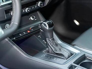 Audi: Audi Q3: 2023 г., Кроссовер — 15