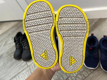 Детская обувь: Продаю!!! Детская обувь, б/у, но очень качественная и дорогая обувь ( — 12