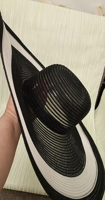 Hədiyyələr: Məhsul paketi 1) Docho heyvan şampunu və kondisioneri – 300 ml - — 3