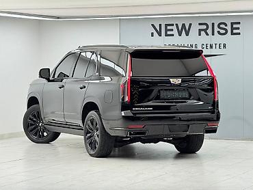 старый кадиллак эскалейд: Cadillac Escalade: 2021 г., 6.2 л, Автомат, Бензин, Внедорожник — 3