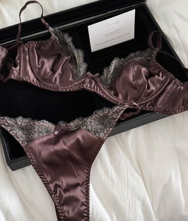 женское нижнее белье кружевное: Атласный комплект белья (лиф + трусики-стринги) Размеры : MLXL в