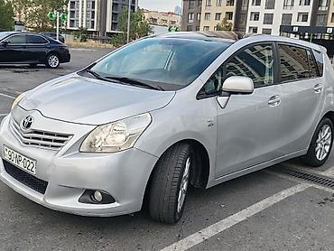 Toyota: Toyota Verso: 2.2 l | 2009 il Van/Minivan — 2