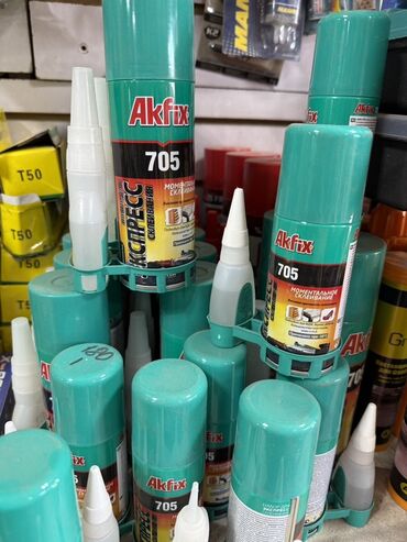 аэрозольная краска: Клей Akfix 705 в аэрозольном баллоне. Предназначен для моментального
