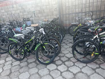 разные цвета: Большой выбор велосипедов по доступной цене, много разных моделей
