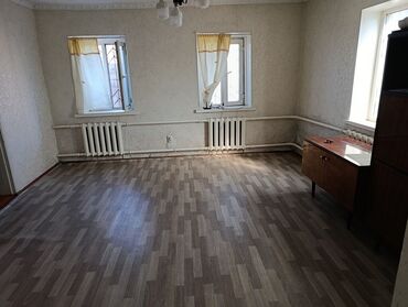 дом в аренду в сутки: 80 м², 4 комнаты, Утепленный, Забор, огорожен