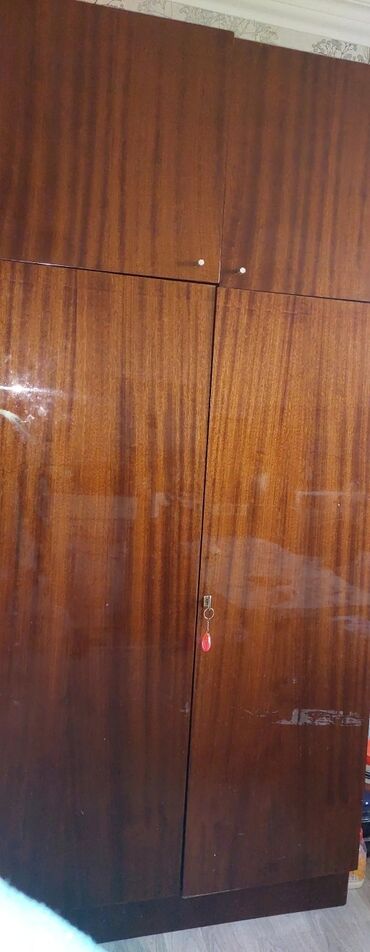Dolablar: İşlənmiş, Açılan, 2 qapılı Düz dolab, Qarderob, paltar dolabı, Azərbaycan
