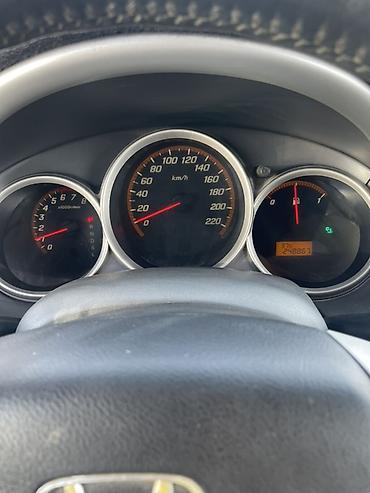 bmw 1990: Honda Jazz: 2007 г., 1.4 л, Автомат, Бензин, Хэтчбэк — 4