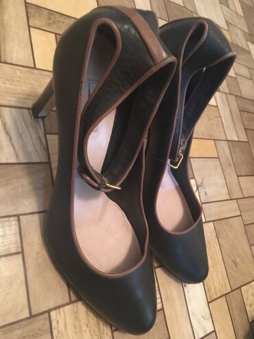 обувь жордан: Туфли Camalini MIU, 39, цвет - Черный