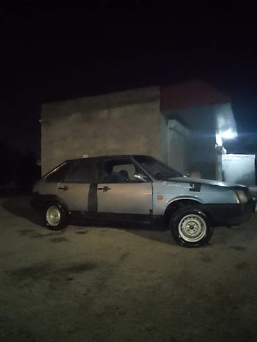 VAZ (LADA): Model: Hatchbek, 5 qapı Kuzov: Boz rəng, qara alt qoruyucu hissələrlə — 6