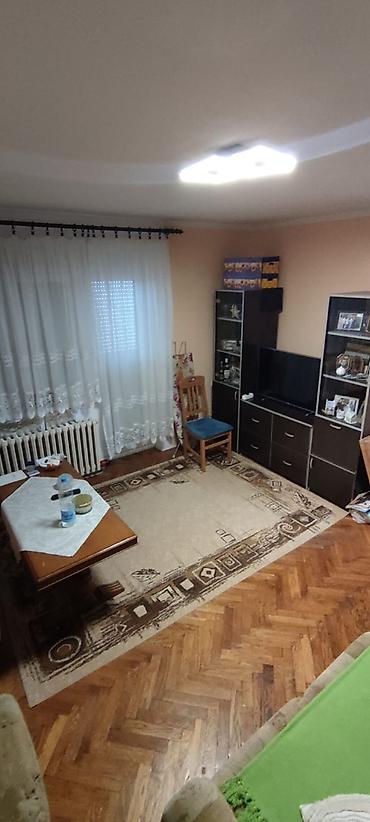 garaze: U stanu je prošle godine odrađena komplet kvalitetna pvc — 4