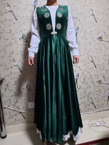 кыргызская национальная одежда: Детское платье