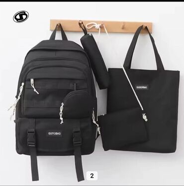 Rukzaklar: Dördlü və beşli çantalar dəsti. Dəstə bir ədəd rəngli və rəngli — 11