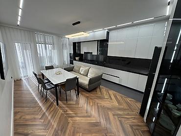 дома киргизия 1: 🏡 2-этажный кирпичный дом 320 м² — Киргизия-1 ✨🔥 📍 район: Киргизия-1 — 5