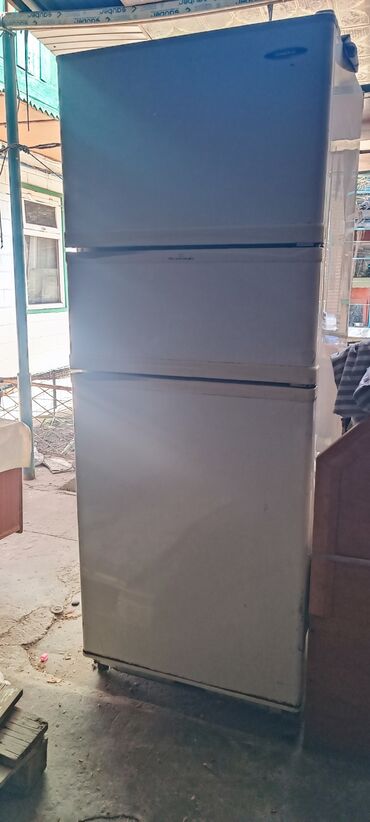 старый пасуда: Холодильник Б/у, Трехкамерный
