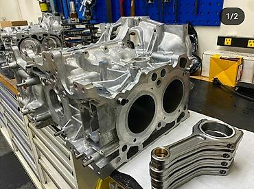 СТО, ремонт транспорта: Качественный ремонт двигателя и коробки передач автомобиля марки — 3