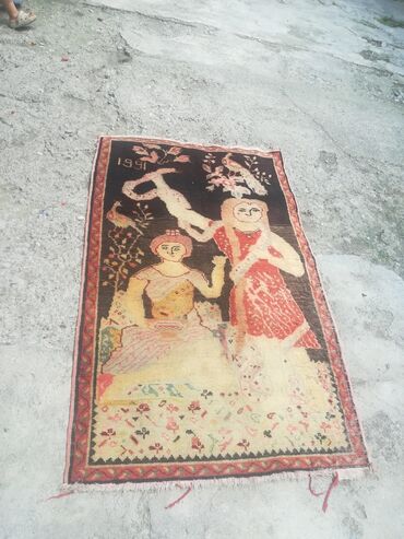 qaçış aləti: Süjetli xalça