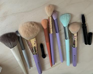 makyaj çantası: Qarışıq fırçalar 🔜 tonal krem konsilır rumyana ten highlighter qaş — 7