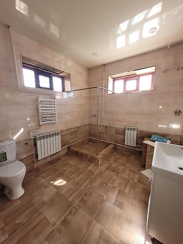 Долгосрочная аренда домов: 240 м², 8 комнат, Анар мкр. Семейным — 9