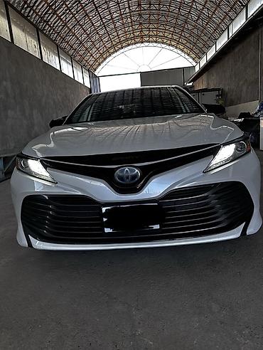 corolla 2016: Toyota Camry: 2019 г., Гибрид, Седан — 1