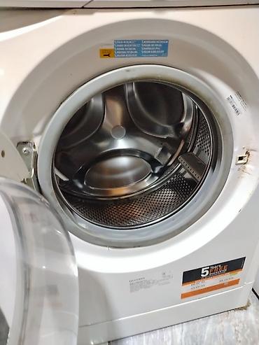 a 6: Indesit önyükləməli paltaryuyan maşın - Yük: 1–6 kq (Water Balance — 4