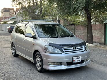 тайо: Toyota Ipsum: 2002 г., 2.4 л, Автомат, Бензин, Минивэн