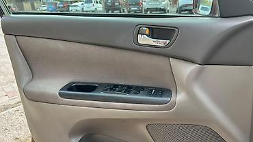 byd e2 2025: Toyota Camry: 2005 г., 2.4 л, Автомат, Газ, Седан — 9