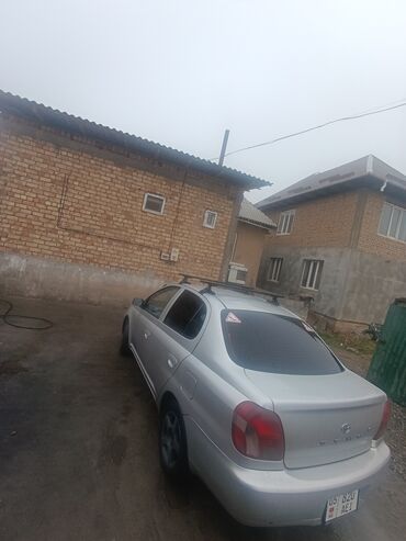 Toyota: Toyota Vitz / Platz / Yaris / Echo: 2001 г., 1.5 л, Автомат, Бензин, Седан — 4