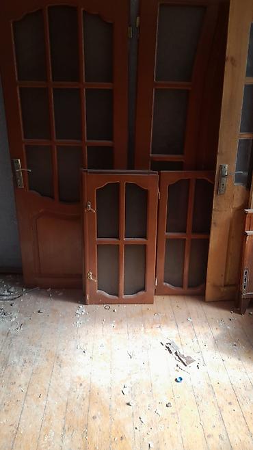 Taxta şüşəli qapılar və arakəsmə pəncərə dəsti - Material: ağac