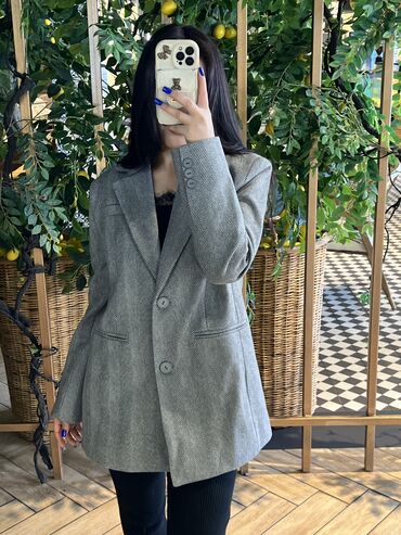 мужское зимнее пальто с капюшоном: Шикарный костьюм 😍новый цена 2600 стандарт Aisi_shop