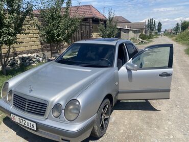 Mercedes-Benz: Mercedes-Benz E 230: 1996 г., 2.3 л, Автомат, Газ, Седан