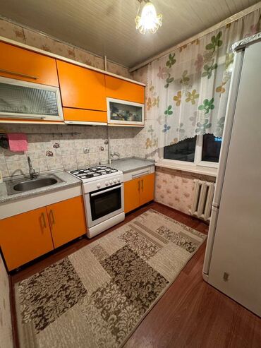 молодая гвардия боконбаева квартира: 2 комнаты, 43 м², 104 серия, 3 этаж