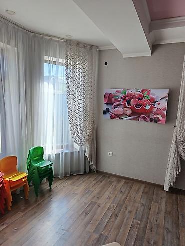 Продажа коттеджей и домов: 6 комнат и более, 240 м², 6 соток, Бишкек, Арча-Бешик ж/м Собственник — 15