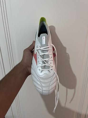 idman alət: Mizuno Morelia Neo futbol butsası - Model: Morelia Neo (karnizdə — 3