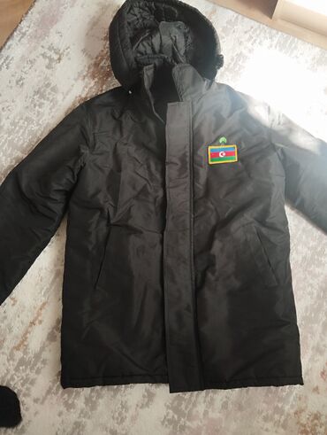 2 ci el soyuducular: Женская куртка XL (EU 42), цвет - Черный
