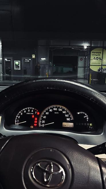 highlander 2: Toyota Ipsum: 2003 г., 2.4 л, Автомат, Бензин, Минивэн — 7