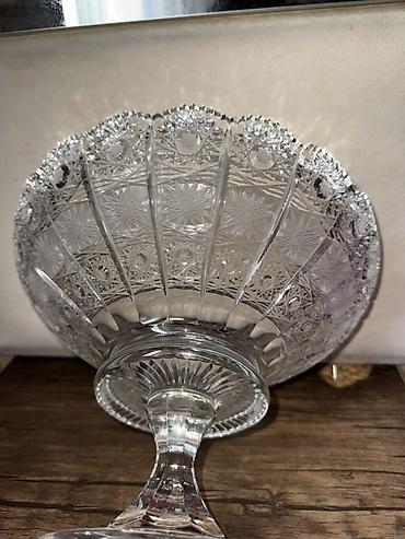 zangan glass: Məhsul: Kəsim naxışlı şüşə/qəlib kristal ayaqlı meyvəqabı (Glassluk) — 1