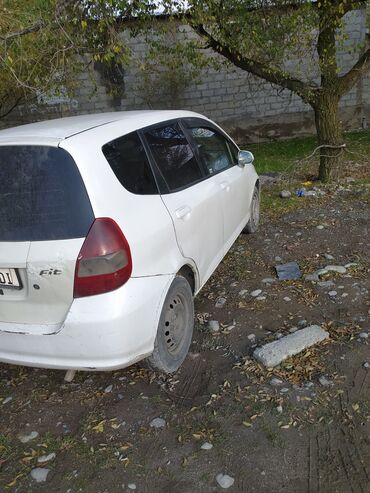 Honda: Honda Fit: 2003 г., 1.3 л, Вариатор, Бензин, Хэтчбэк