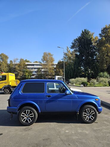 VAZ (LADA): VAZ (LADA) 4x4 Niva: 1.7 l | 2018 il 64400 km Ofrouder/SUV -da lalafo.az — 8 VAZ (LADA): VAZ (LADA) 4x4 Niva: 1.7 l | 2018 il 64400 km Ofrouder/SUV — 8