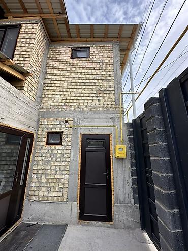 Продажа коттеджей и домов: Срочно срочно 🔥🔥🔥 Продаю дом г. Бишкек. Район верхний Токольдош, ул — 5