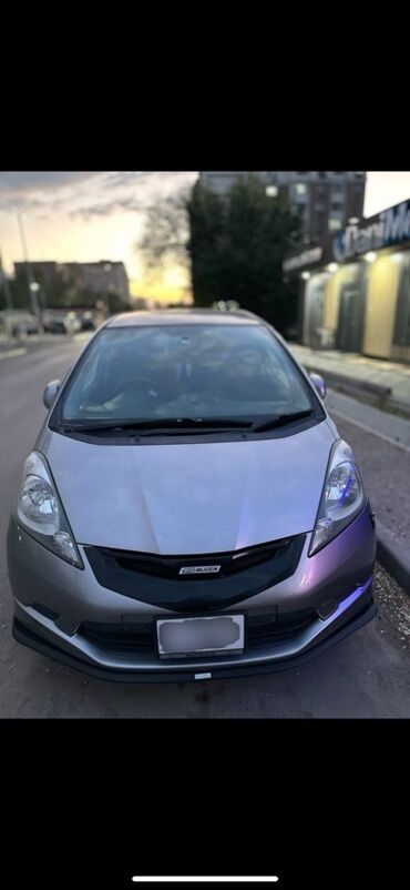 авто с последующим выкупом фит: Honda Fit: 2009 г., 1.5 л, Вариатор, Бензин, Хэтчбэк
