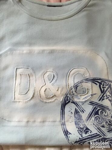 Majice: Svetlo plava bodi majca D&G, očuvana.Svetlo plava majca D&G — 6